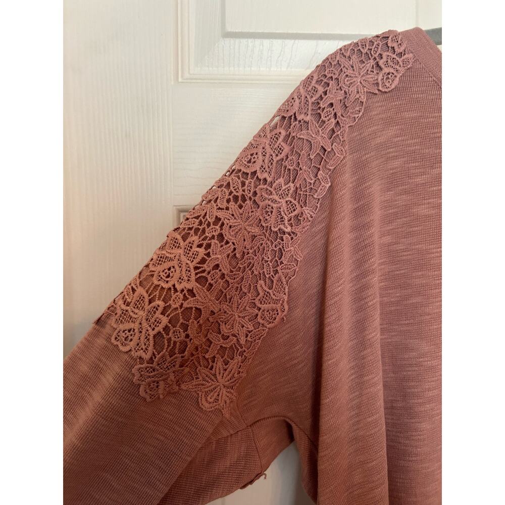 Lane Bryant pink long sleeve shirt with lace detail, Size 14/16 - Picture 3 of 7